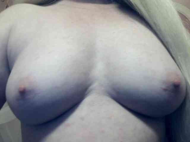 Lilia103 webcam