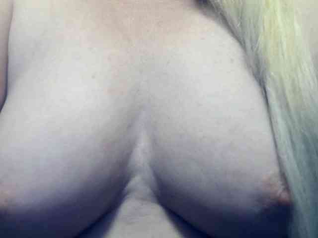 Lilia103 webcam
