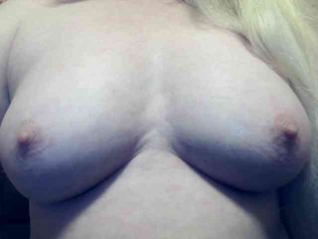 Lilia103 webcam