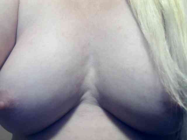 Lilia103 webcam