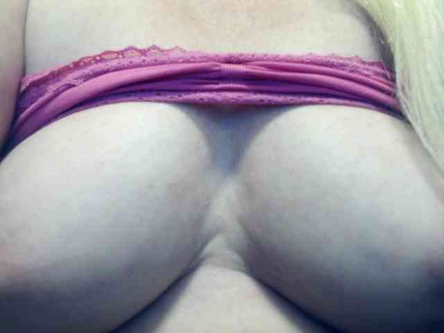 Lilia103 webcam