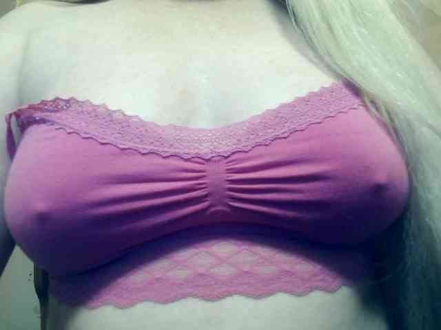 Lilia103 webcam