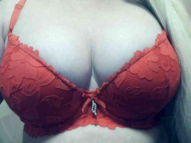 Lilia103 webcam