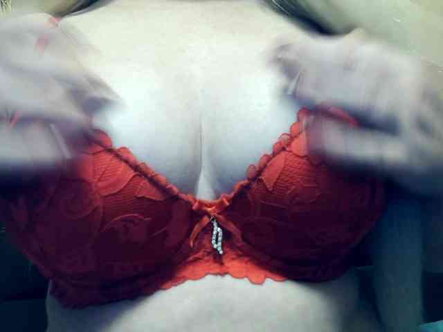 Lilia103 webcam