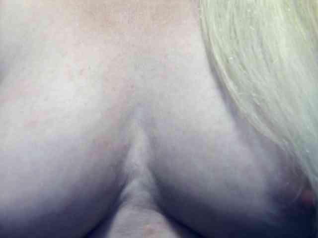 Lilia103 webcam