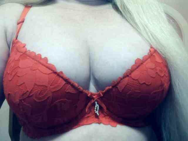 Lilia103 webcam