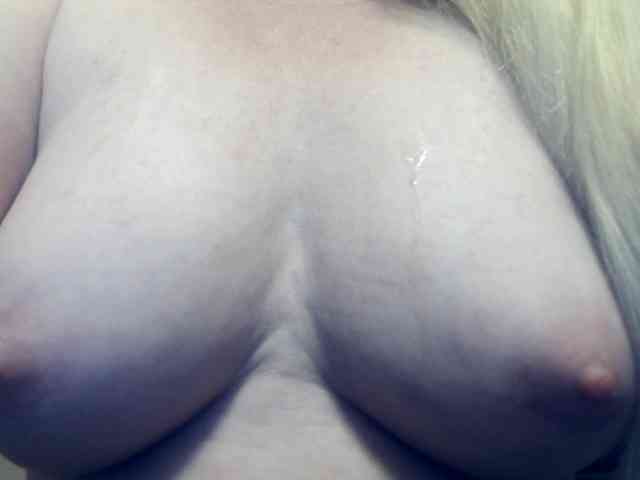Lilia103 webcam