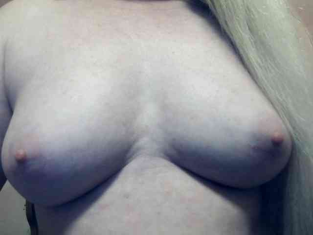 Lilia103 webcam