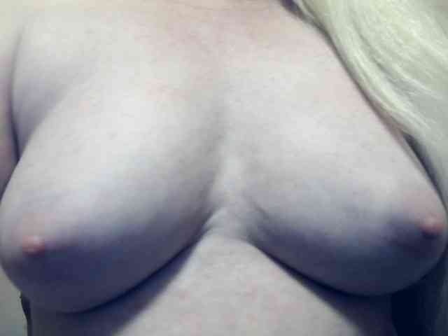 Lilia103 webcam