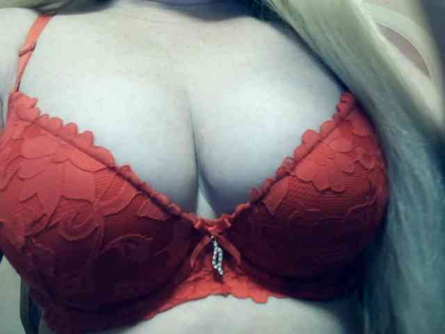Lilia103 webcam