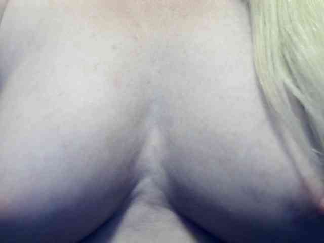 Lilia103 webcam