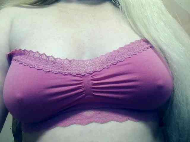 Lilia103 webcam