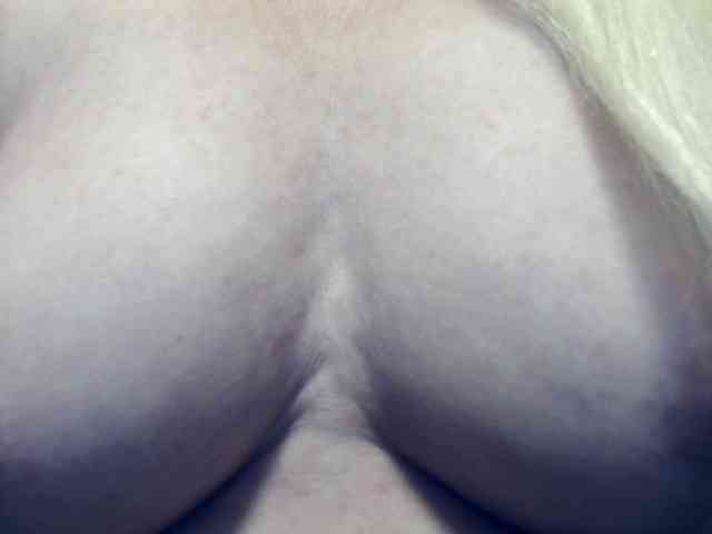 Lilia103 webcam