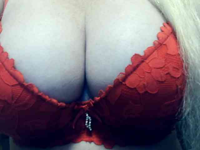 Lilia103 webcam