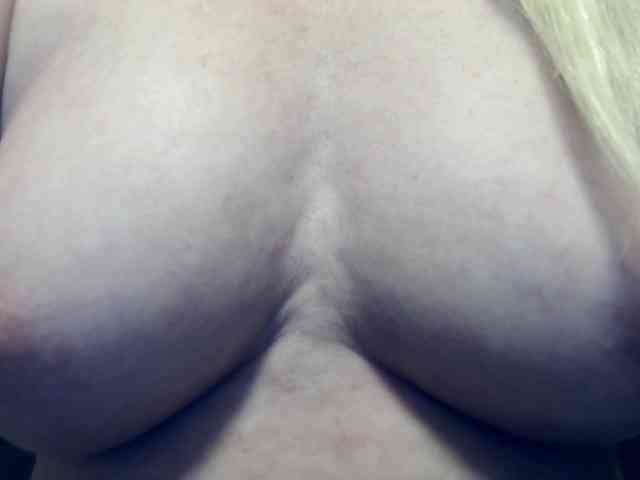 Lilia103 webcam