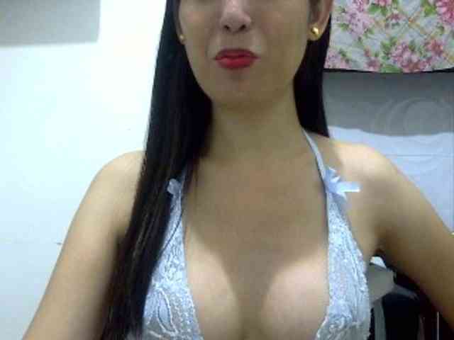 hotsexygoddes Live Webcam on BongaCams