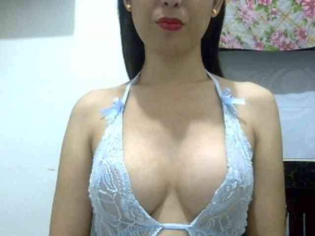 hotsexygoddes Live Webcam on BongaCams