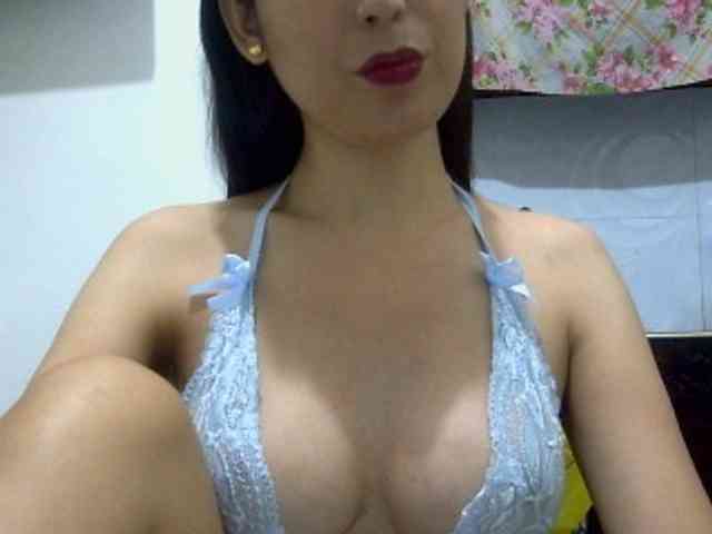 hotsexygoddes Live Webcam on BongaCams