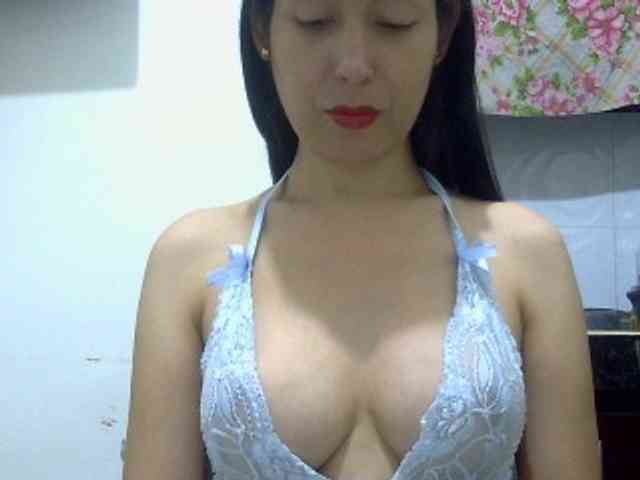 hotsexygoddes Live Webcam on BongaCams