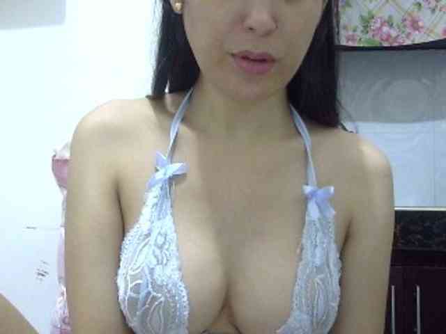 hotsexygoddes Live Webcam on BongaCams