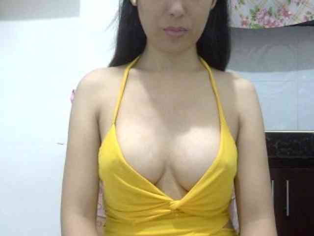 hotsexygoddes Live Webcam on BongaCams