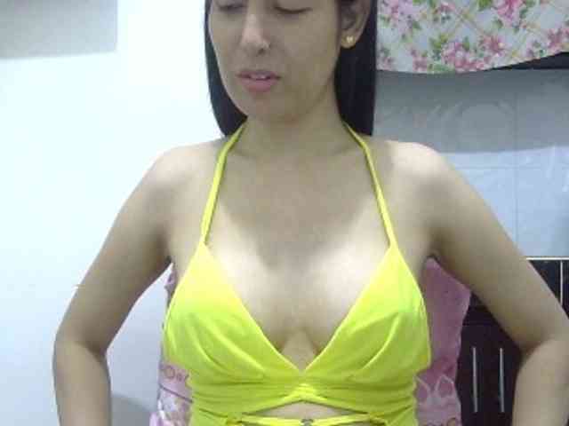 hotsexygoddes Live Webcam on BongaCams