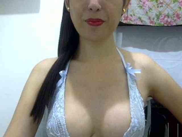 hotsexygoddes Live Webcam on BongaCams