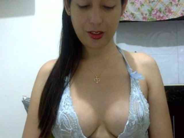 hotsexygoddes Live Webcam on BongaCams