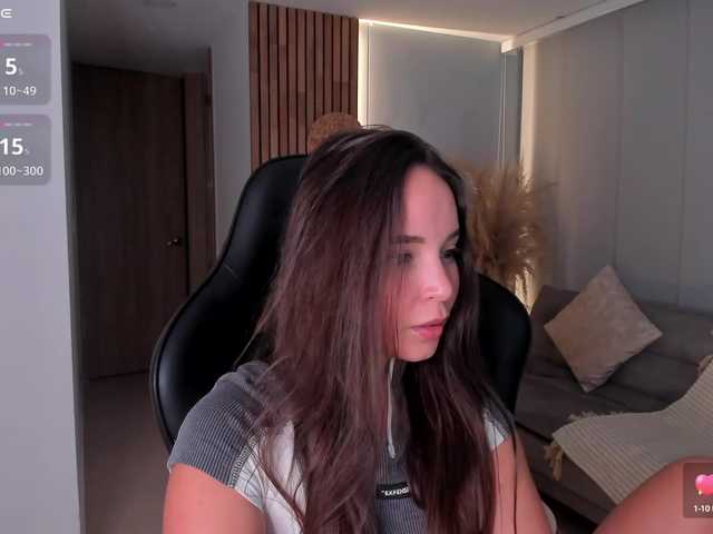 AnnieeHall