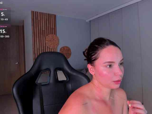 AnnieeHall