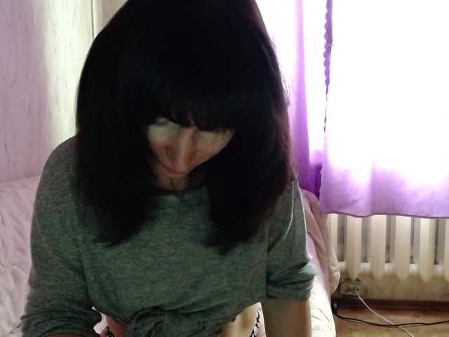 KedraLuv's BongaCams show and profile