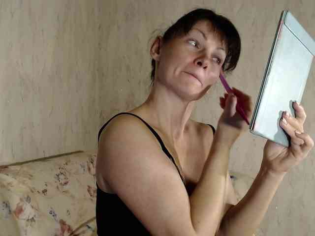 KedraLuv webcam
