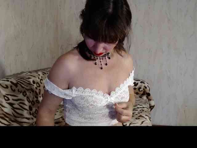 KedraLuv webcam