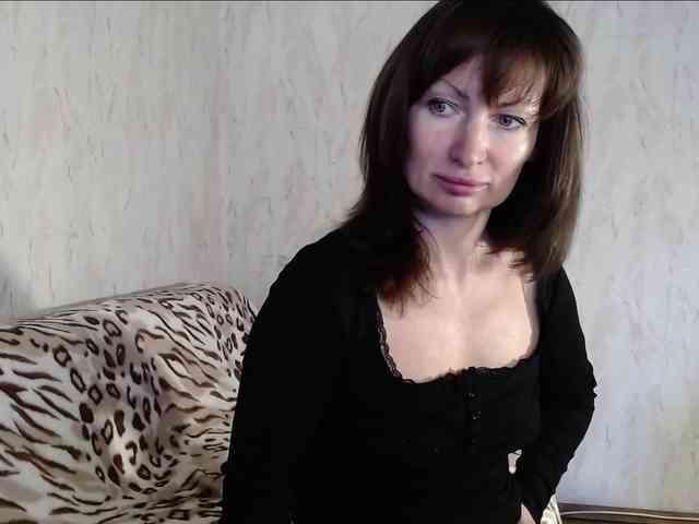 KedraLuv webcam