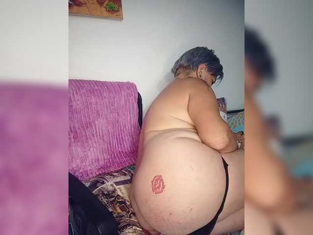 DirtyBiancax's BongaCams show and profile