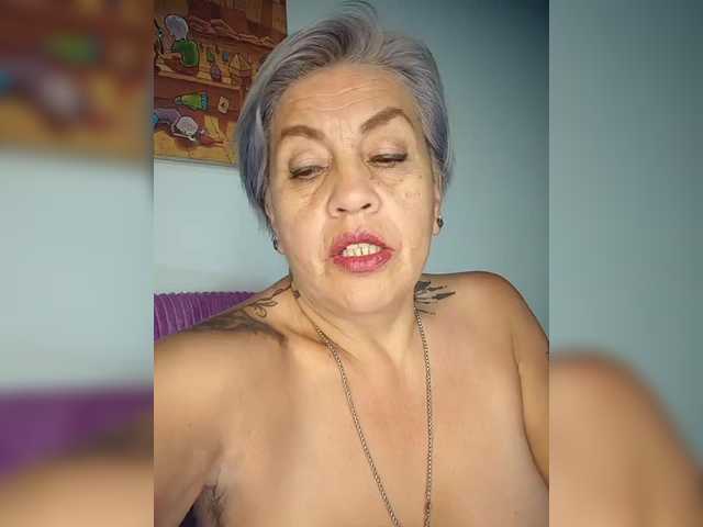 DirtyBiancax's BongaCams show and profile