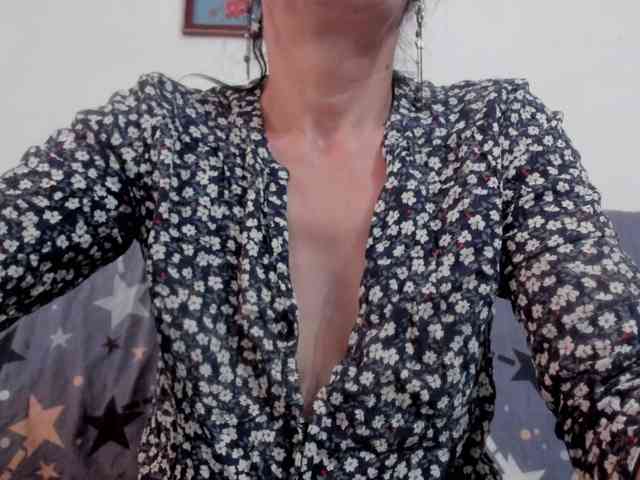 valentina4sex webcam