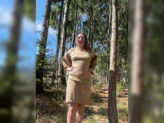 Ledi1's BongaCams show and profile