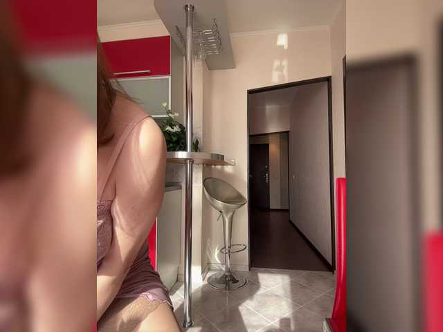 Ledi1's BongaCams show and profile