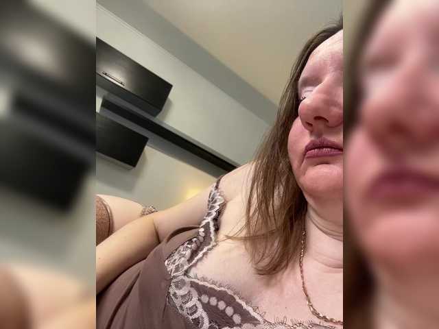 Ledi1's BongaCams show and profile