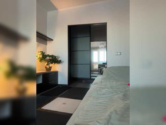 Ledi1's BongaCams show and profile