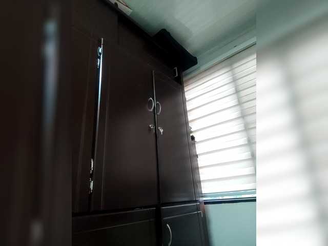 HollyTegan's BongaCams show and profile