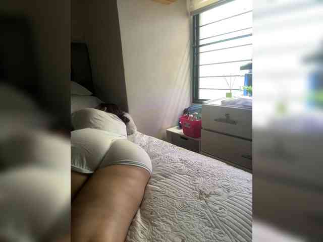 HollyTegan HollyTegan