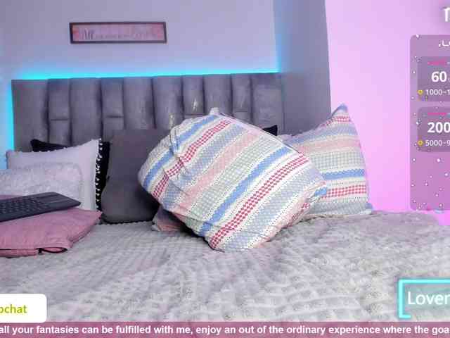 HollyTegan webcam