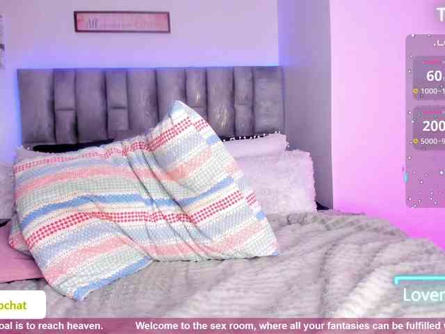 HollyTegan webcam