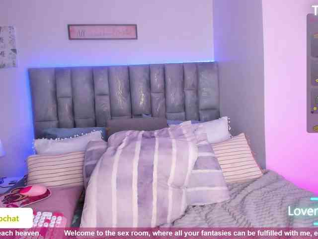 HollyTegan webcam