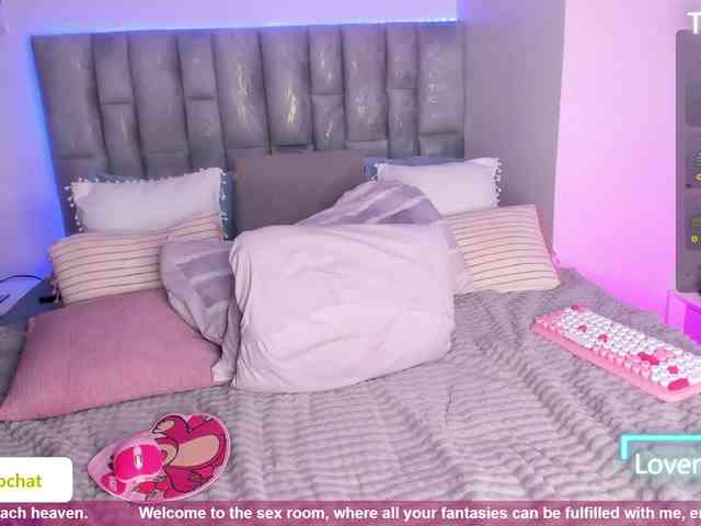 HollyTegan webcam