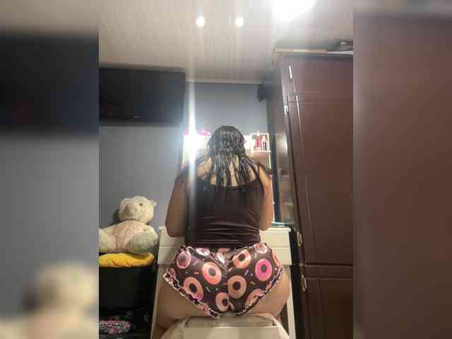 HollyTegan HollyTegan