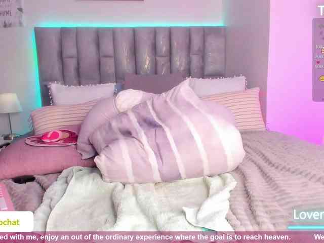 HollyTegan webcam