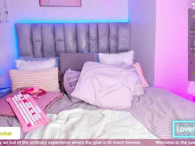 HollyTegan webcam